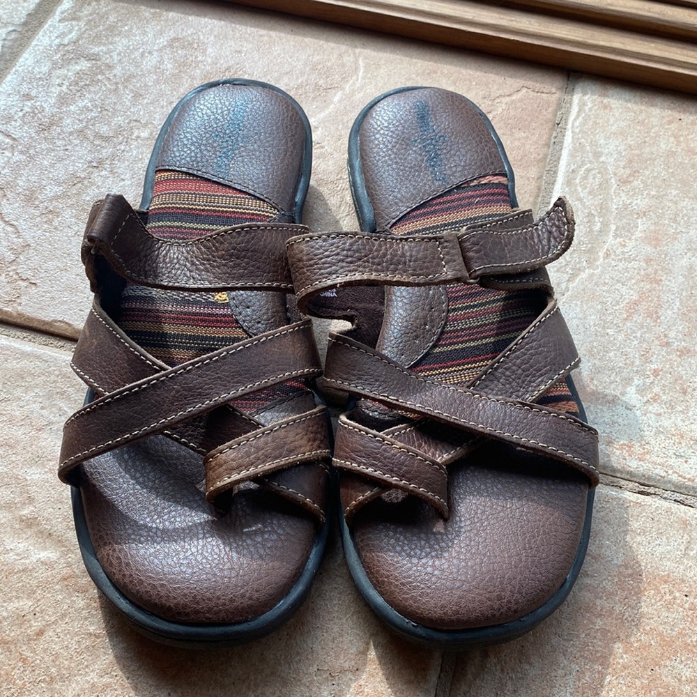 Minnetonka Sandals